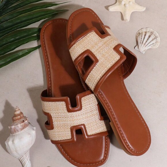 Brown Fashionable Women's Flat Sandals - Picture 4 of 5
